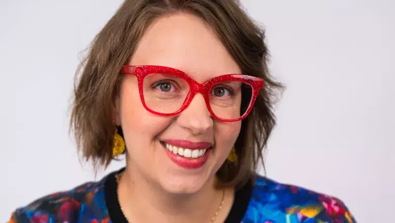 Dr. Rebecca Yoshizawa headshot